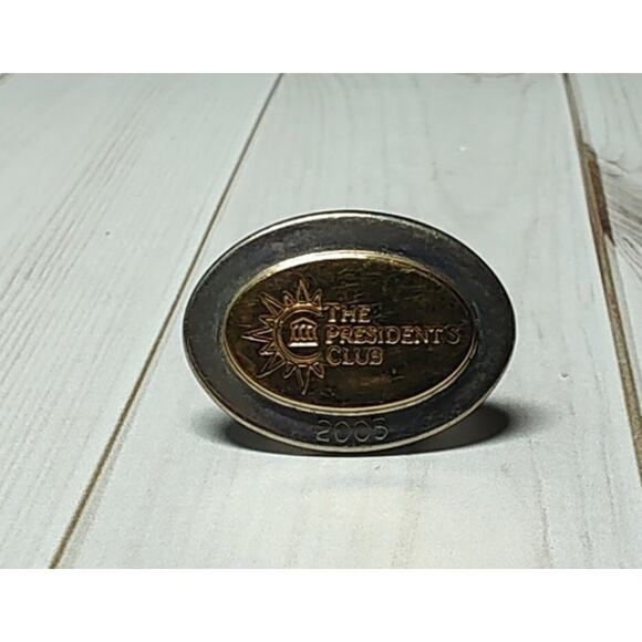Tiffany & Co The President's Club 2005 Gold & Sterling Silver Pin - Picture 1 of 4